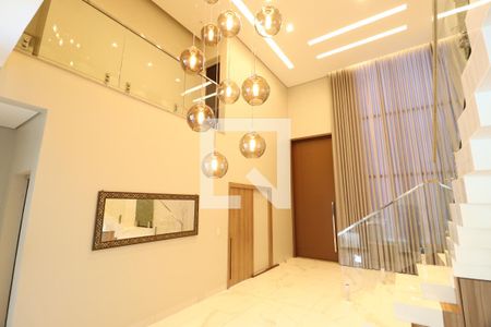 Sala de casa de condomínio para alugar com 4 quartos, 234m² em Grand Ville, Uberlândia