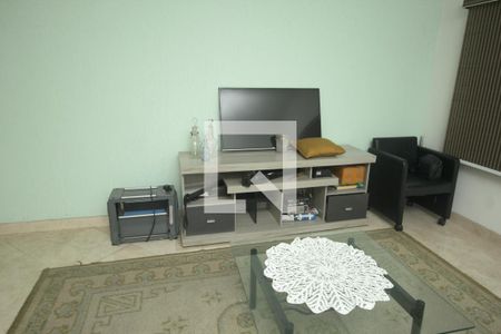 Sala de casa à venda com 4 quartos, 144m² em Vila Humaita, Santo André