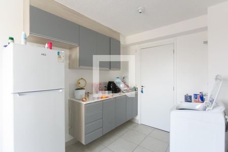 Sala / Cozinha  de apartamento à venda com 2 quartos, 36m² em Vila Carmosina, São Paulo