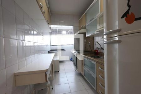 Cozinha de apartamento à venda com 3 quartos, 75m² em Quinta da Paineira, São Paulo