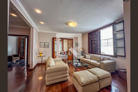 Casa à venda com 10 quartos, 580m² em Urca, Rio de Janeiro