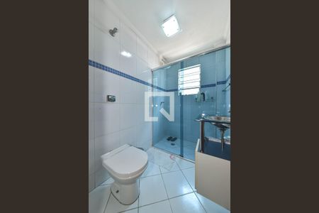 Banheiro Social 1 de casa para alugar com 3 quartos, 125m² em Jardim Casablanca, São Paulo