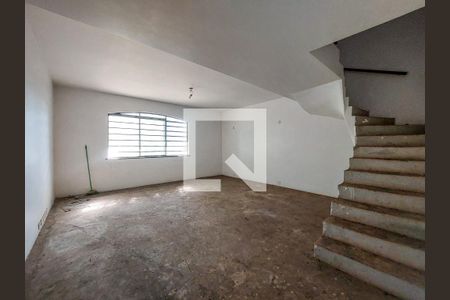 Sala de casa à venda com 3 quartos, 250m² em Vila das Belezas, São Paulo