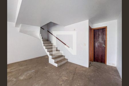 Sala de casa à venda com 3 quartos, 250m² em Vila das Belezas, São Paulo