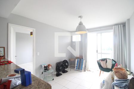 Sala de apartamento para alugar com 1 quarto, 42m² em Barra da Tijuca, Rio de Janeiro