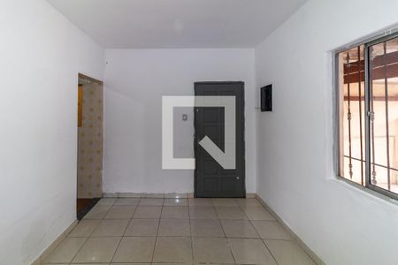 Sala de casa à venda com 3 quartos, 155m² em Vila Tolstoi, São Paulo