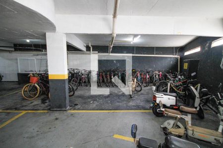 Bicicletario de apartamento para alugar com 1 quarto, 42m² em Guilhermina, Praia Grande