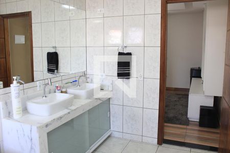 Banheiro da Suíte 1 de casa para alugar com 2 quartos, 160m² em Chácara Recanto, Cotia