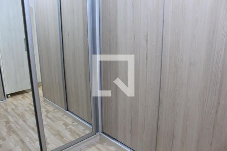 Closet da suíte de casa para alugar com 2 quartos, 160m² em Chácara Recanto, Cotia