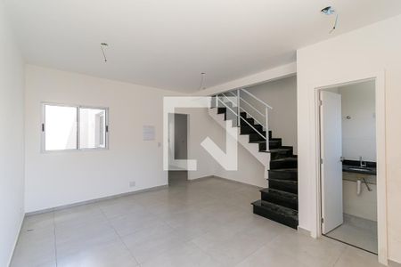 Sala de casa para alugar com 3 quartos, 90m² em Vila Uniao (zona Leste), São Paulo