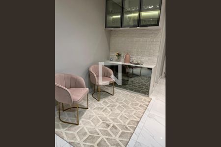 Sala de apartamento à venda com 2 quartos, 69m² em Chácara Seis de Outubro, São Paulo