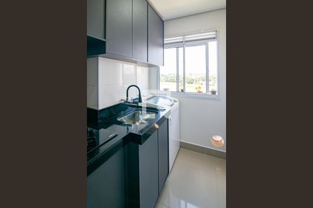 Cozinha e Área de Serviço de apartamento para alugar com 2 quartos, 51m² em Chácaras Alvorada, Indaiatuba