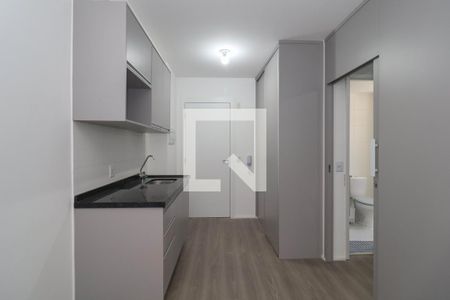 Sala/Cozinha de kitnet/studio para alugar com 1 quarto, 25m² em Pinheiros, São Paulo