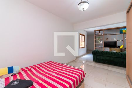 Quarto 1 de casa à venda com 2 quartos, 350m² em Vila Ester (zona Norte), São Paulo