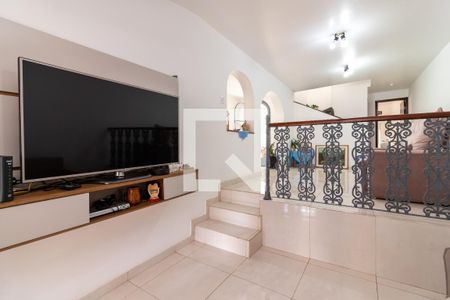 Sala de casa à venda com 2 quartos, 350m² em Vila Ester (zona Norte), São Paulo