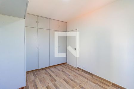 Quarto 1 de apartamento para alugar com 2 quartos, 65m² em Parque Colonial, São Paulo