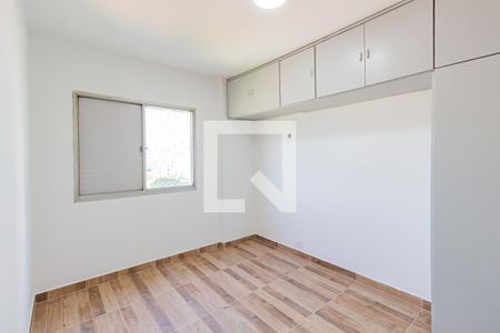 Quarto 1 de apartamento para alugar com 2 quartos, 65m² em Parque Colonial, São Paulo