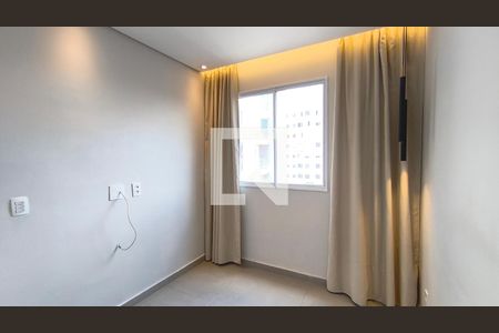 Quarto 1 de apartamento para alugar com 2 quartos, 40m² em Vila Independencia, São Paulo