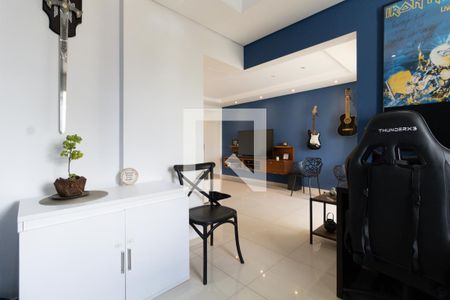 Escritório  de apartamento à venda com 3 quartos, 74m² em Vila das Merces, São Paulo