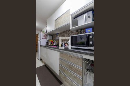 Sala e Cozinha de apartamento para alugar com 2 quartos, 40m² em Vila Carmosina, São Paulo