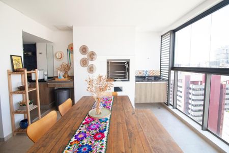 Apartamento para alugar com 2 quartos, 163m² em Pinheiros, São Paulo