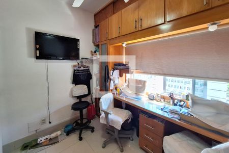 Quarto 1 de apartamento à venda com 3 quartos, 135m² em Icaraí, Niterói