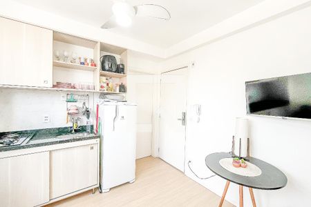 Sala/Cozinha de apartamento para alugar com 1 quarto, 24m² em Santa Cecilia, São Paulo