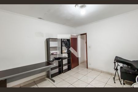 Quarto 2 de casa para alugar com 2 quartos, 70m² em Vila Santana, São Paulo