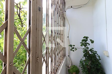 Sacada do Quarto 2 de apartamento à venda com 3 quartos, 117m² em Santa Cecília, Porto Alegre