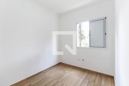 Quarto 1 de apartamento para alugar com 2 quartos, 50m² em Vila Carmosina, São Paulo