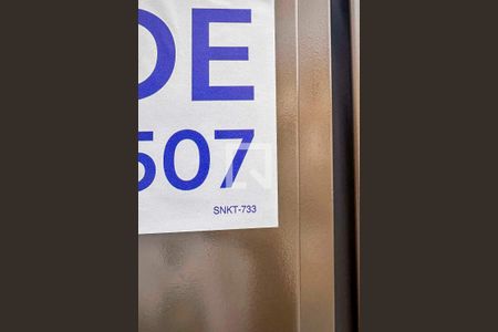 Placa Instalada na Fachada de casa à venda com 3 quartos, 92m² em Vila Scarpelli, Santo André