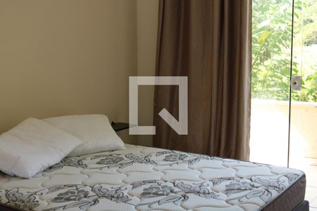 Quarto de kitnet/studio para alugar com 1 quarto, 31m² em Barra da Lagoa, Florianópolis
