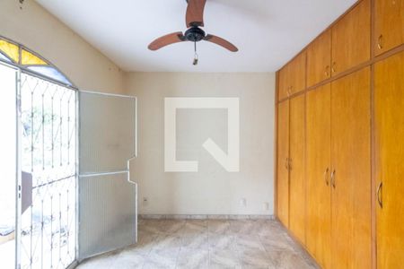 Quarto 1 de casa para alugar com 3 quartos, 200m² em Cosmos, Rio de Janeiro