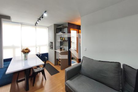 Sala de apartamento à venda com 2 quartos, 58m² em Jardim Nova Europa, Campinas
