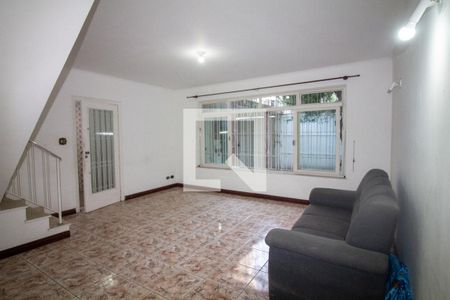 Sala de casa para alugar com 4 quartos, 250m² em Parque Colonial, São Paulo
