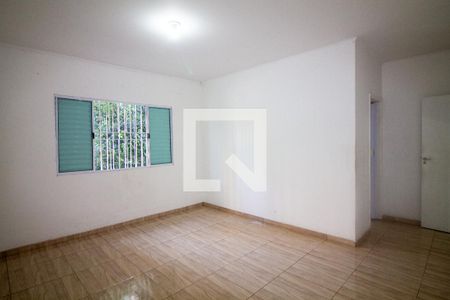 Suíte 1 de casa para alugar com 4 quartos, 250m² em Parque Colonial, São Paulo