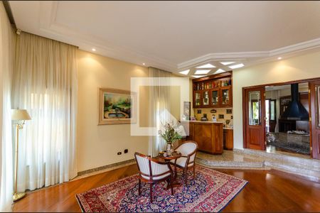 Sala de entrada de casa à venda com 5 quartos, 500m² em City América, São Paulo