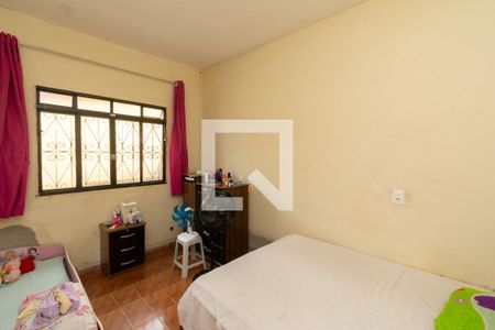 Casa1 - Quarto de casa à venda com 4 quartos, 300m² em Santa Helena, Belo Horizonte