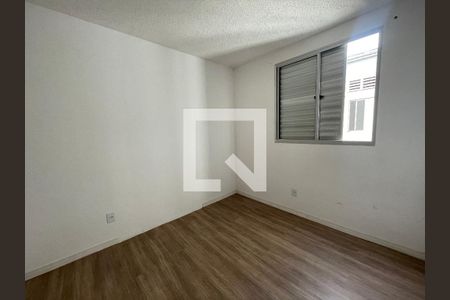 Quarto 2 de apartamento para alugar com 2 quartos, 48m² em Roselândia, Cotia