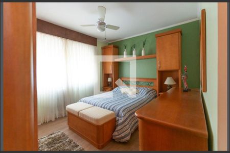 Quarto de apartamento à venda com 2 quartos, 80m² em Higienópolis, Porto Alegre