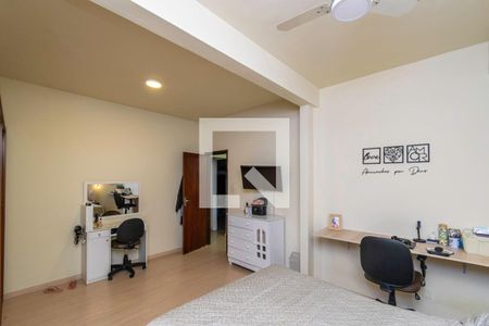 Quarto 1 de casa à venda com 3 quartos, 203m² em Olaria, Rio de Janeiro