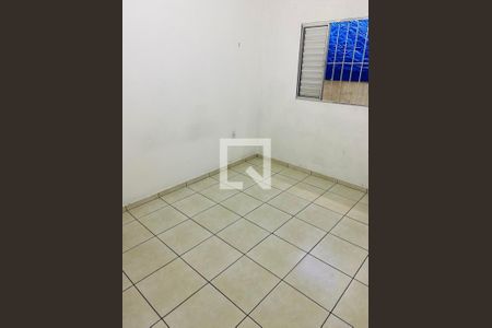 Quarto de casa para alugar com 4 quartos, 171m² em Jardim Sonia Maria, São Paulo