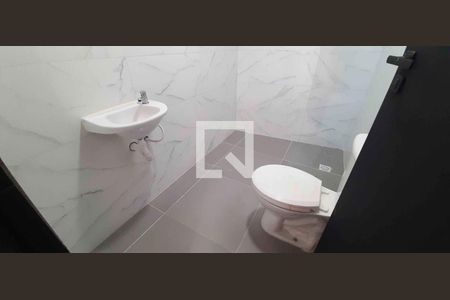 Casa para alugar com 2 quartos, 12m² em Vila Yolanda, Osasco