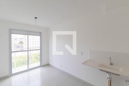 Sala e Cozinha de apartamento para alugar com 2 quartos, 35m² em Vila Carmosina, São Paulo