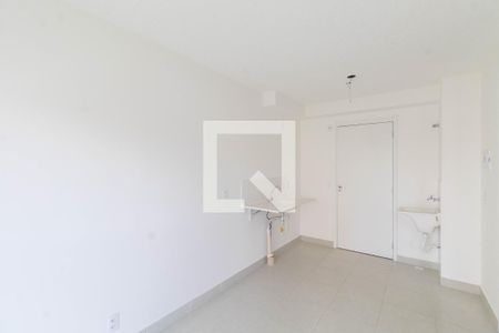 Cozinha e Área de Serviço de apartamento para alugar com 2 quartos, 35m² em Vila Carmosina, São Paulo