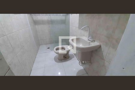 Casa para alugar com 1 quarto, 29m² em Rochdale, Osasco