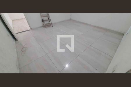 Casa para alugar com 1 quarto, 29m² em Rochdale, Osasco