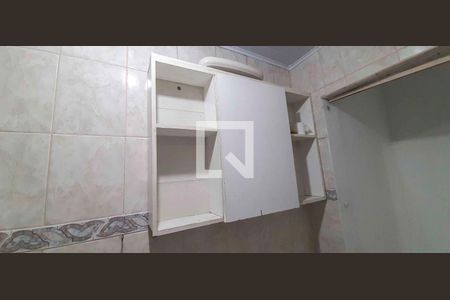 Casa para alugar com 1 quarto, 29m² em Rochdale, Osasco