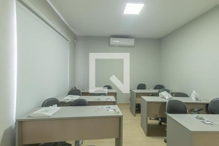 Sala de casa para alugar com 3 quartos, 330m² em Cabral, Curitiba