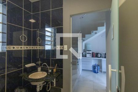 Lavabo de casa para alugar com 3 quartos, 330m² em Cabral, Curitiba